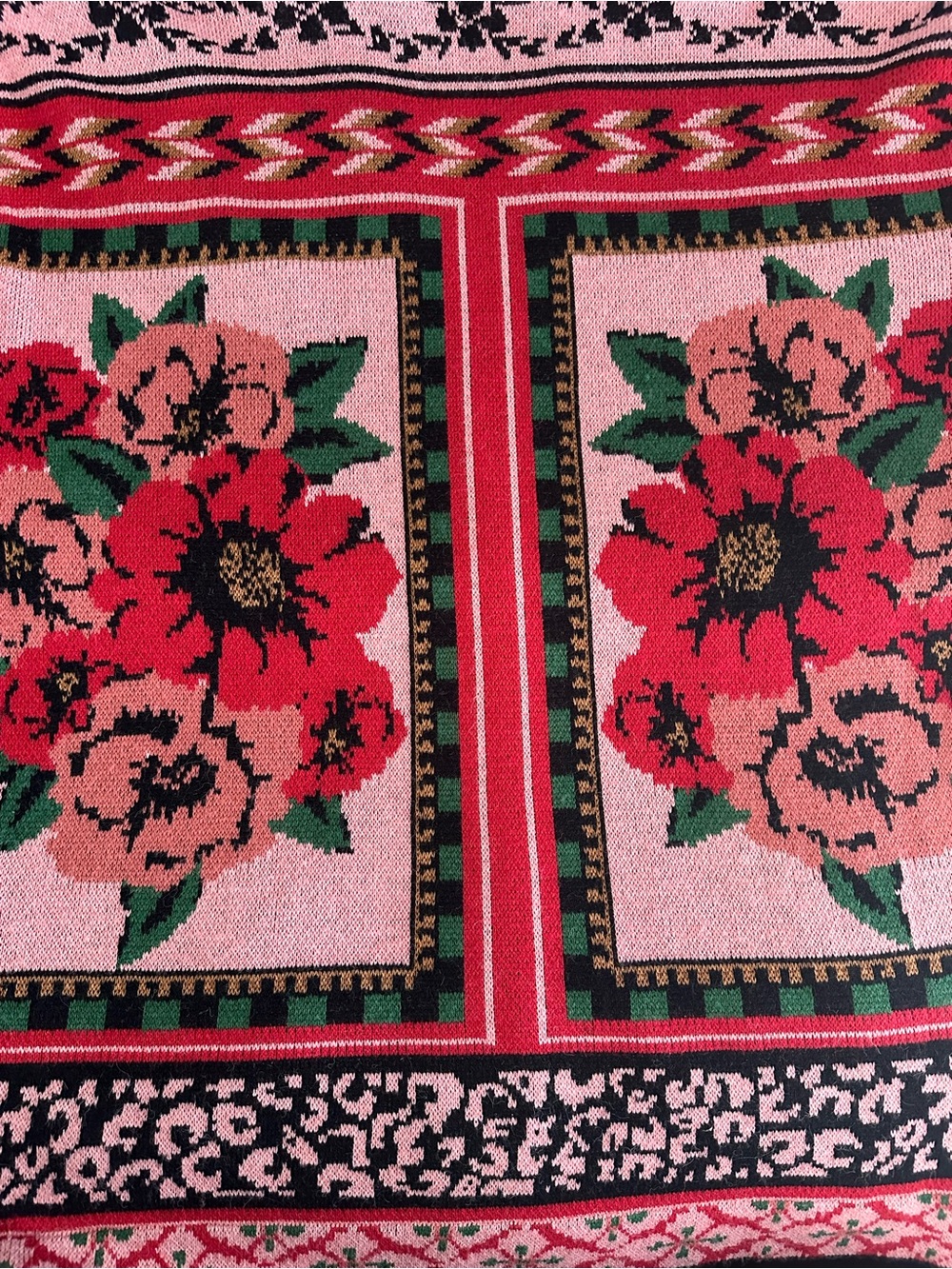 FARM Rio Pink Cardigan with Red Floral Patchwork - Picture 6 of 13
